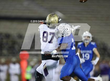 Thumbnail 1 in Christian Brothers vs. Rockhurst (MSHSAA Class 6 Show-Me Bowl) photogallery.