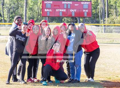 Thumbnail 2 in St. Pauls vs. Hoke County (Robeson County Slugfest) photogallery.