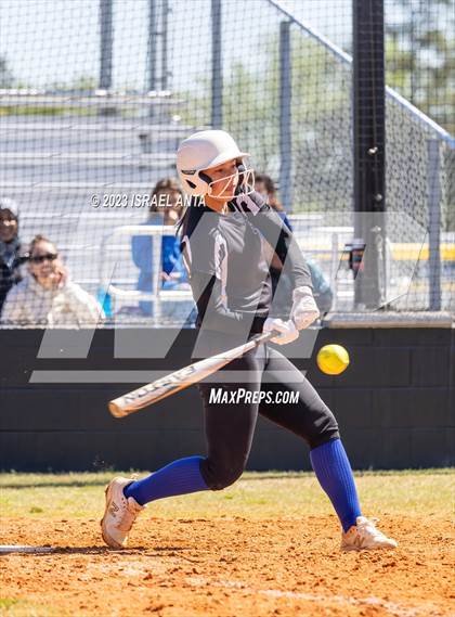 Thumbnail 2 in St. Pauls vs. Hoke County (Robeson County Slugfest) photogallery.