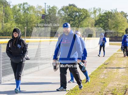 Thumbnail 2 in St. Pauls vs. Hoke County (Robeson County Slugfest) photogallery.