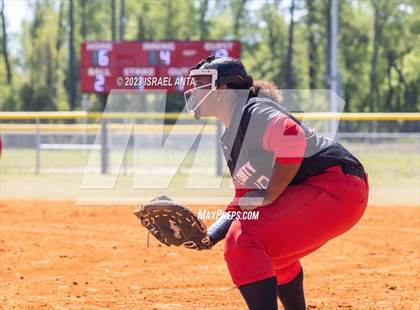 Thumbnail 3 in St. Pauls vs. Hoke County (Robeson County Slugfest) photogallery.