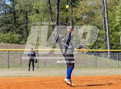 Thumbnail 3 in St. Pauls vs. Hoke County (Robeson County Slugfest) photogallery.