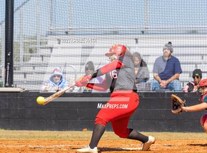 Thumbnail 3 in St. Pauls vs. Hoke County (Robeson County Slugfest) photogallery.