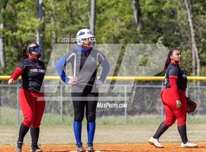 Thumbnail 3 in St. Pauls vs. Hoke County (Robeson County Slugfest) photogallery.