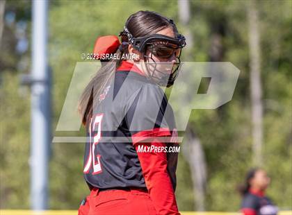 Thumbnail 3 in St. Pauls vs. Hoke County (Robeson County Slugfest) photogallery.