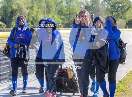 Thumbnail 3 in St. Pauls vs. Hoke County (Robeson County Slugfest) photogallery.