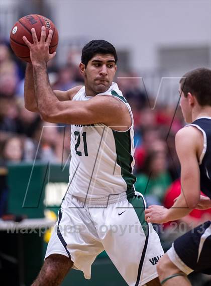 Thumbnail 2 in Loudoun Valley vs Heritage (VHSL Region II Quarterfinal) photogallery.