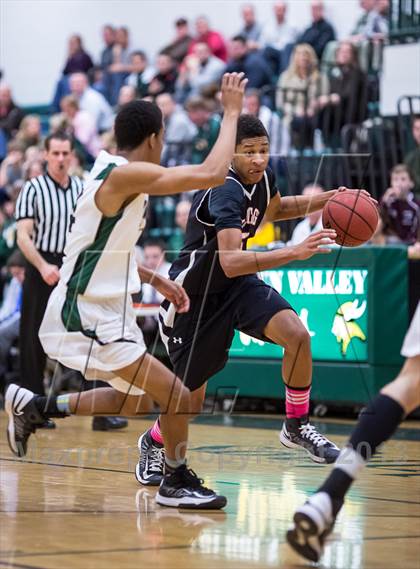 Thumbnail 1 in Loudoun Valley vs Heritage (VHSL Region II Quarterfinal) photogallery.
