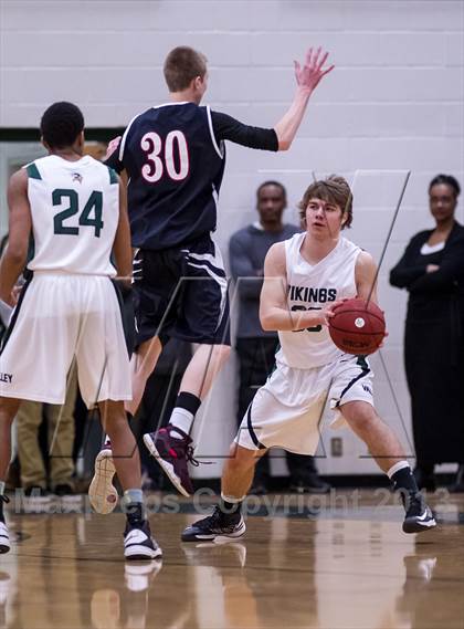 Thumbnail 3 in Loudoun Valley vs Heritage (VHSL Region II Quarterfinal) photogallery.