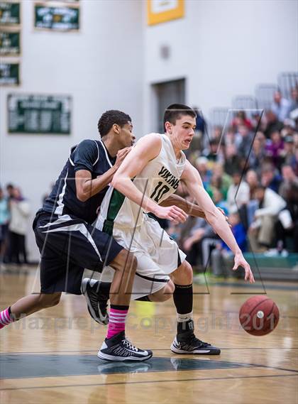 Thumbnail 3 in Loudoun Valley vs Heritage (VHSL Region II Quarterfinal) photogallery.