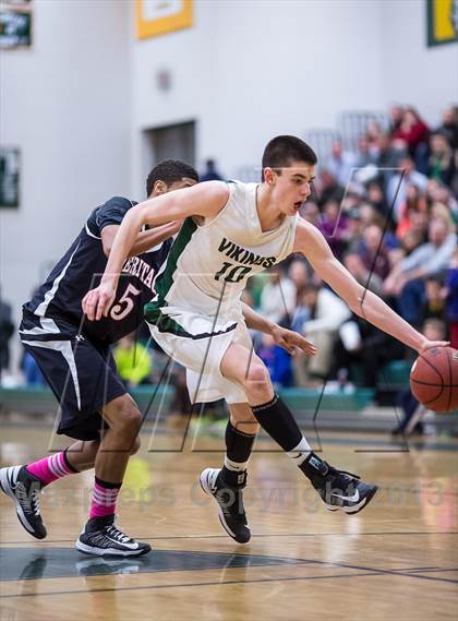 Thumbnail 1 in Loudoun Valley vs Heritage (VHSL Region II Quarterfinal) photogallery.