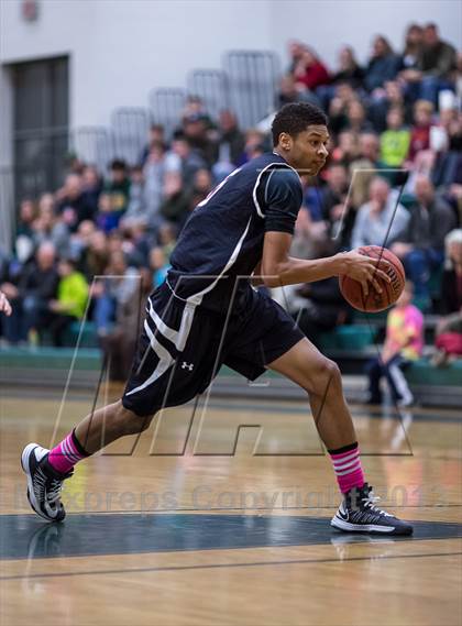Thumbnail 1 in Loudoun Valley vs Heritage (VHSL Region II Quarterfinal) photogallery.