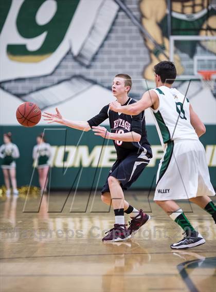 Thumbnail 3 in Loudoun Valley vs Heritage (VHSL Region II Quarterfinal) photogallery.