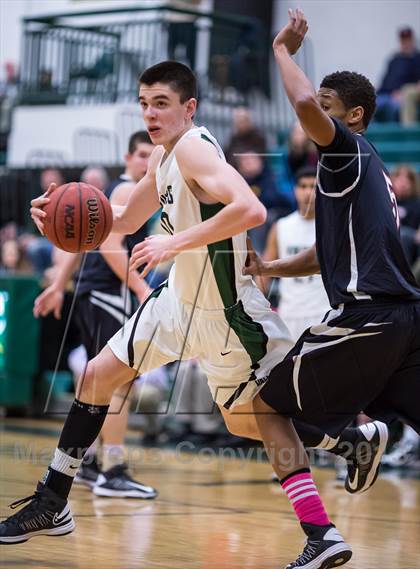 Thumbnail 3 in Loudoun Valley vs Heritage (VHSL Region II Quarterfinal) photogallery.