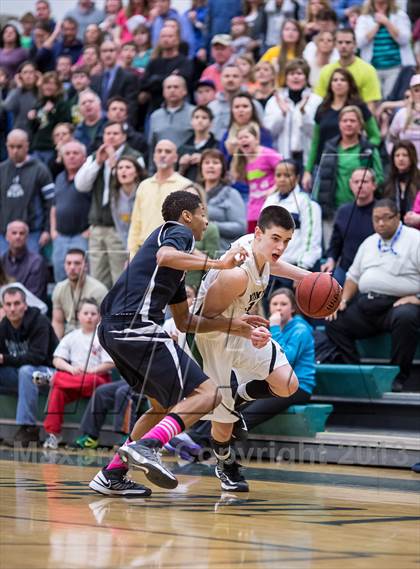 Thumbnail 2 in Loudoun Valley vs Heritage (VHSL Region II Quarterfinal) photogallery.