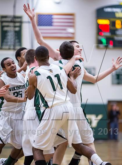 Thumbnail 3 in Loudoun Valley vs Heritage (VHSL Region II Quarterfinal) photogallery.