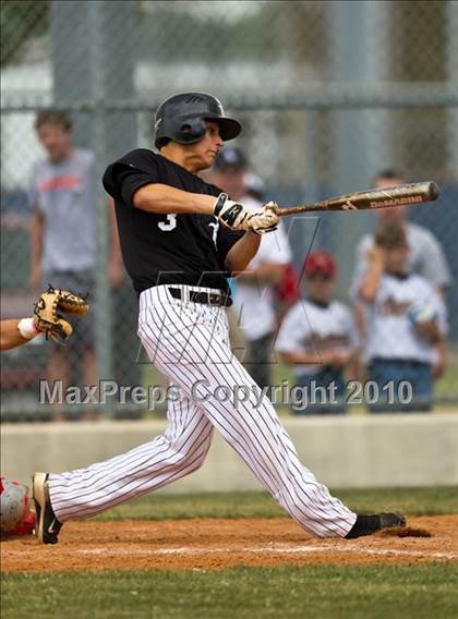 Thumbnail 1 in St. Thomas Catholic vs St. Pius X (TAPPS 5A Semifinal) photogallery.