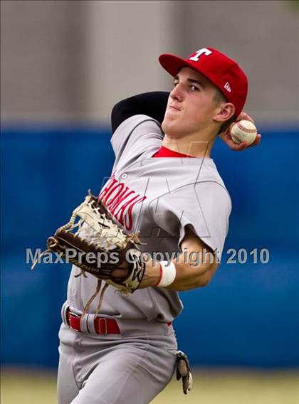 Thumbnail 1 in St. Thomas Catholic vs St. Pius X (TAPPS 5A Semifinal) photogallery.