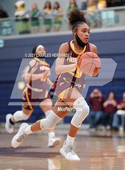Thumbnail 3 in Lexington vs. Fairfield (UIL 3A Regional Final) photogallery.
