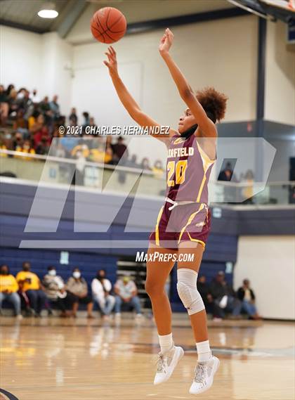 Thumbnail 3 in Lexington vs. Fairfield (UIL 3A Regional Final) photogallery.