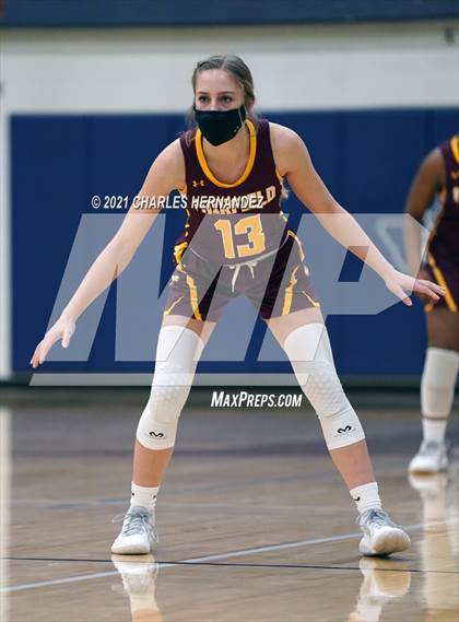 Thumbnail 2 in Lexington vs. Fairfield (UIL 3A Regional Final) photogallery.