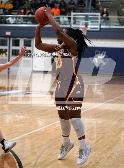 Thumbnail 1 in Lexington vs. Fairfield (UIL 3A Regional Final) photogallery.
