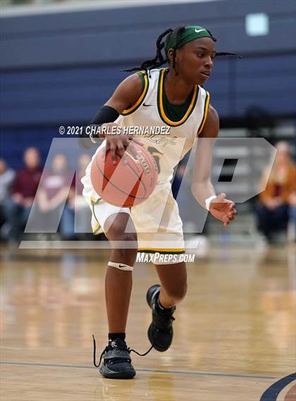 Thumbnail 2 in Lexington vs. Fairfield (UIL 3A Regional Final) photogallery.
