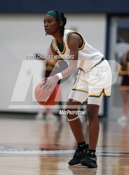 Thumbnail 1 in Lexington vs. Fairfield (UIL 3A Regional Final) photogallery.