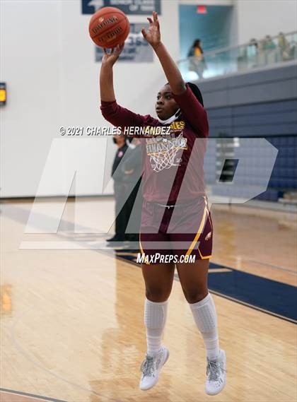 Thumbnail 2 in Lexington vs. Fairfield (UIL 3A Regional Final) photogallery.