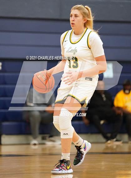 Thumbnail 3 in Lexington vs. Fairfield (UIL 3A Regional Final) photogallery.