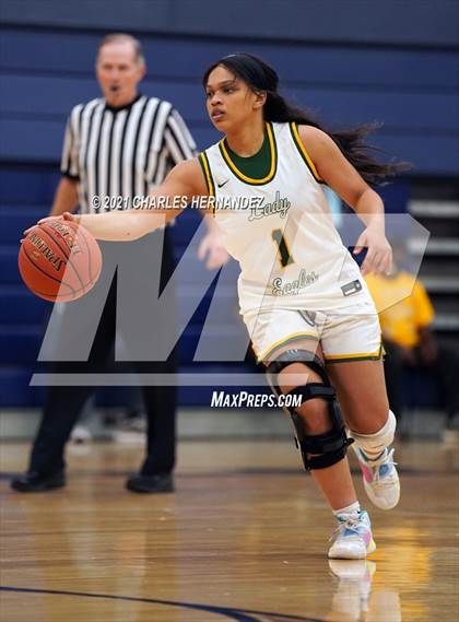 Thumbnail 2 in Lexington vs. Fairfield (UIL 3A Regional Final) photogallery.