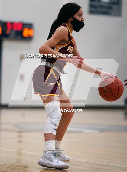 Thumbnail 2 in Lexington vs. Fairfield (UIL 3A Regional Final) photogallery.
