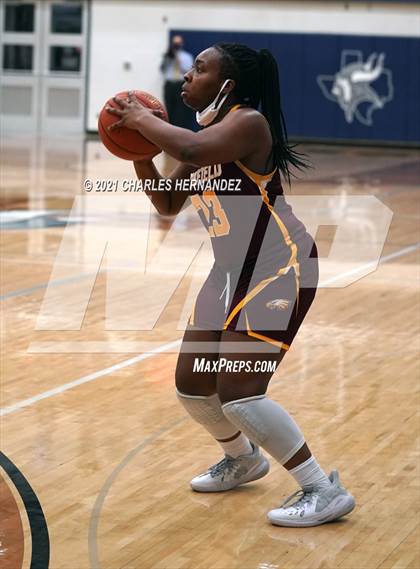Thumbnail 2 in Lexington vs. Fairfield (UIL 3A Regional Final) photogallery.
