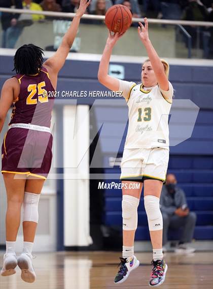 Thumbnail 2 in Lexington vs. Fairfield (UIL 3A Regional Final) photogallery.