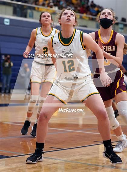 Thumbnail 3 in Lexington vs. Fairfield (UIL 3A Regional Final) photogallery.