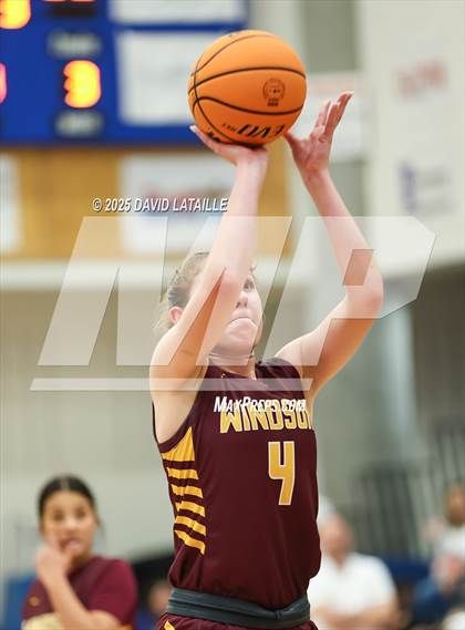 Thumbnail 1 in Windsor @ Poudre photogallery.