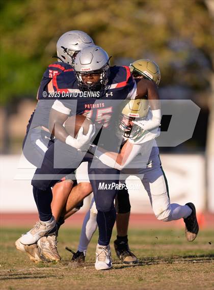 Thumbnail 2 in JV: Garces Memorial @ Liberty photogallery.