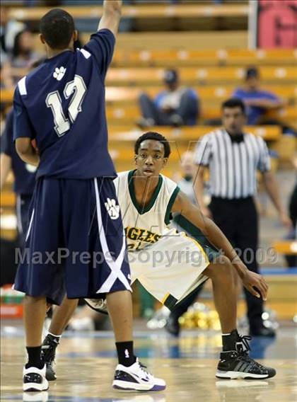 Thumbnail 3 in Loyola vs. Eisenhower (CIF SoCal D2 Final) photogallery.