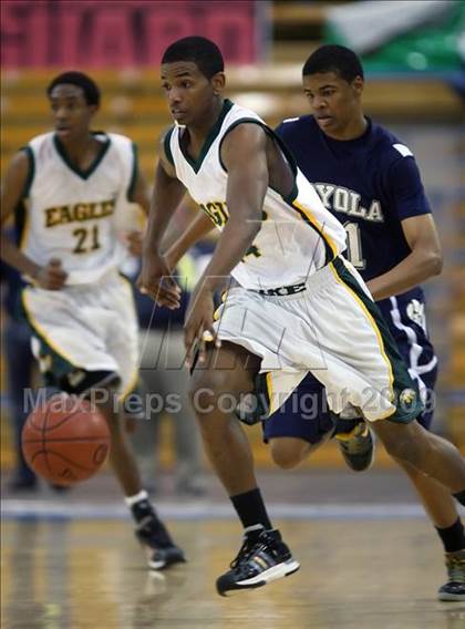 Thumbnail 1 in Loyola vs. Eisenhower (CIF SoCal D2 Final) photogallery.