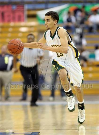 Thumbnail 1 in Loyola vs. Eisenhower (CIF SoCal D2 Final) photogallery.