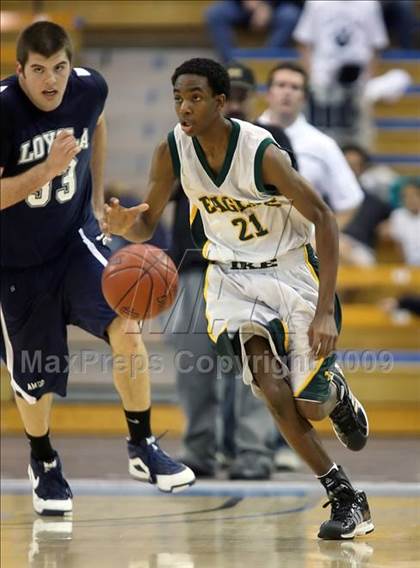 Thumbnail 1 in Loyola vs. Eisenhower (CIF SoCal D2 Final) photogallery.
