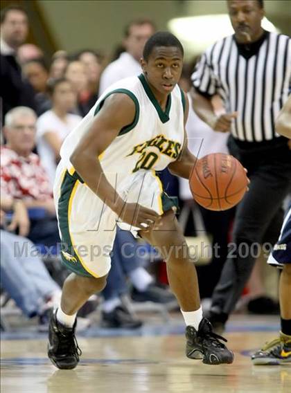 Thumbnail 1 in Loyola vs. Eisenhower (CIF SoCal D2 Final) photogallery.