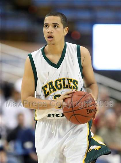 Thumbnail 1 in Loyola vs. Eisenhower (CIF SoCal D2 Final) photogallery.