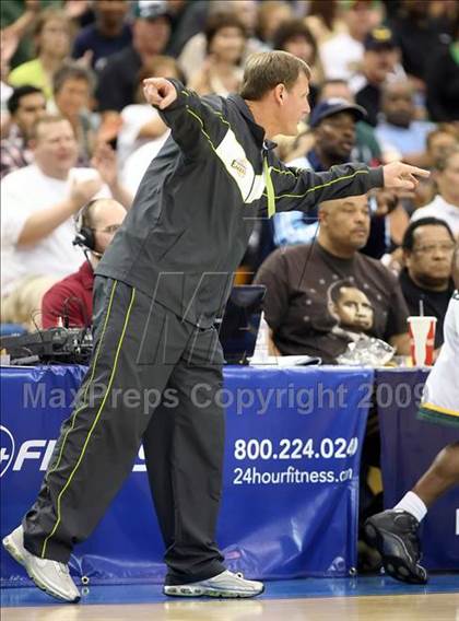 Thumbnail 1 in Loyola vs. Eisenhower (CIF SoCal D2 Final) photogallery.