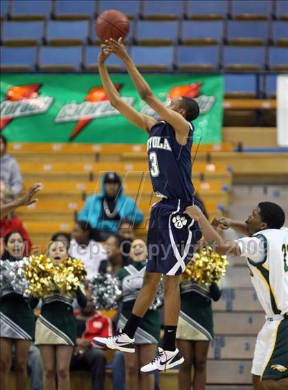Thumbnail 1 in Loyola vs. Eisenhower (CIF SoCal D2 Final) photogallery.