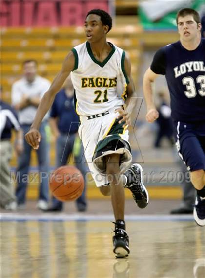 Thumbnail 2 in Loyola vs. Eisenhower (CIF SoCal D2 Final) photogallery.