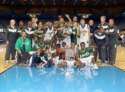 Thumbnail 3 in Loyola vs. Eisenhower (CIF SoCal D2 Final) photogallery.