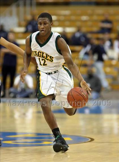 Thumbnail 3 in Loyola vs. Eisenhower (CIF SoCal D2 Final) photogallery.