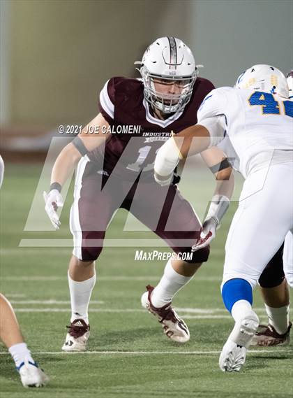 Thumbnail 3 in Lago Vista vs Industrial (UIL 3A D1 Regional Finals) photogallery.