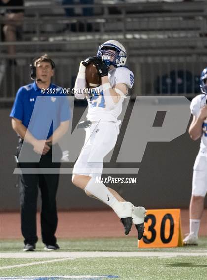 Thumbnail 3 in Lago Vista vs Industrial (UIL 3A D1 Regional Finals) photogallery.